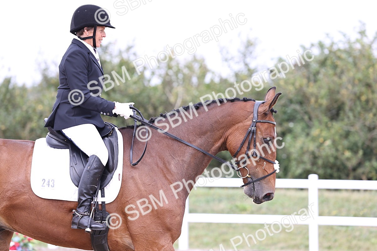 SBM_017501 - Class 14 - Novice 23 - 13.52-14.55