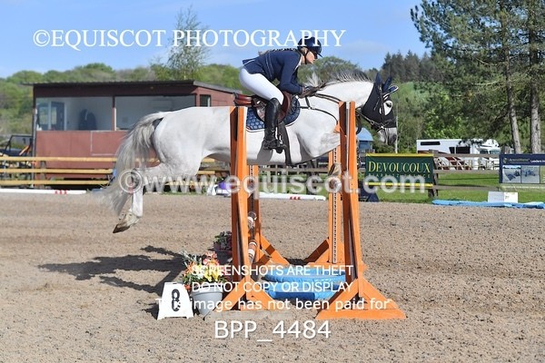 BPP_4484 - CLASS 9 Senior Newcomers/ 1.10m Open