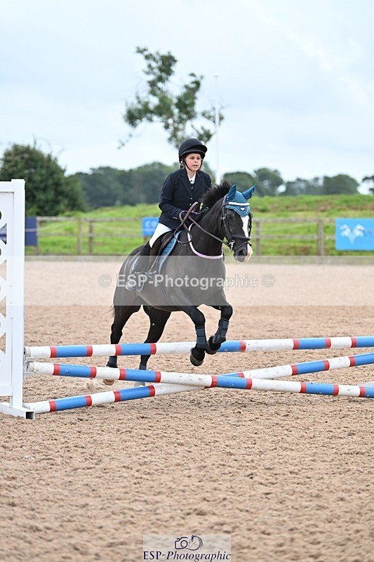 240813-161624-00198 - Clear round & 60cm