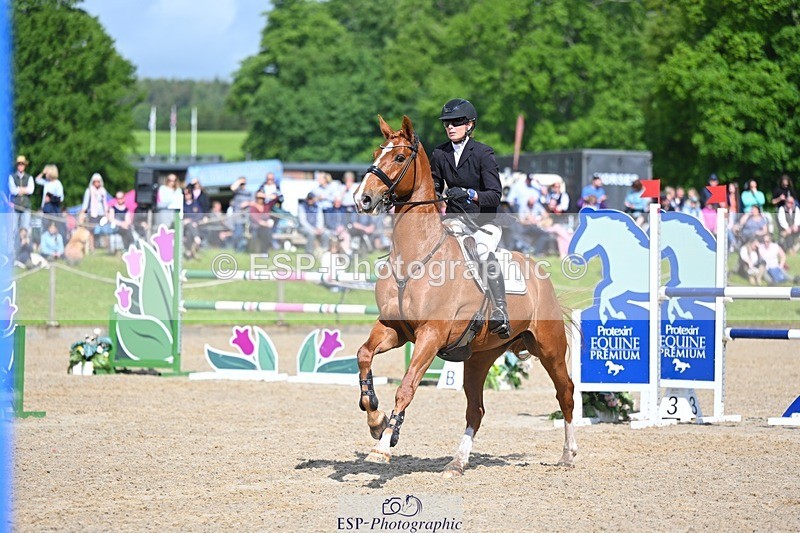 240526-100437-19846 - 367-CROSSTOWN_FINTANS_LAST-Catherine_Burrell