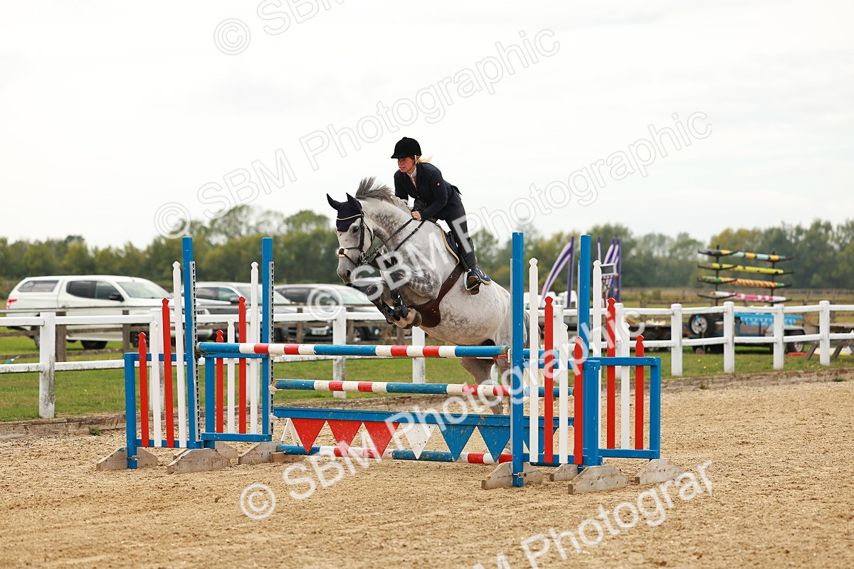 SBM_001651 - Class 4 - Senior Newcomers - 1.10m