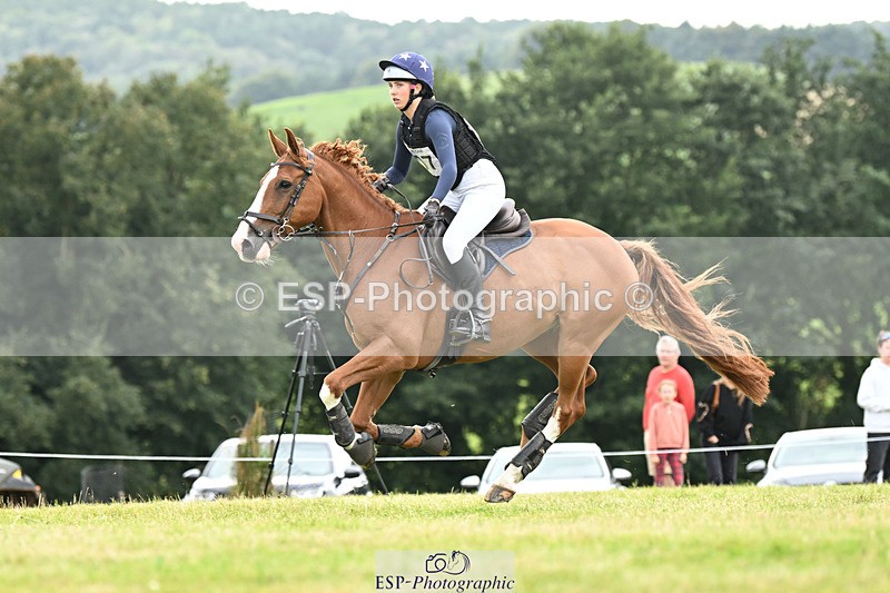 240825X-143622-35057 - 80cm XC 14.30 to 15.30