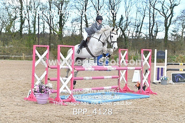 BPP_4128 - CLASS 6 FRI Senior Newcomers/ 1.10m Open