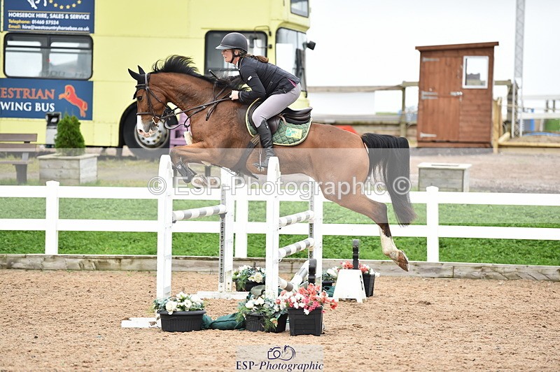 231013A-131506-01751 - Cls 3 1.05m Amateur Quali