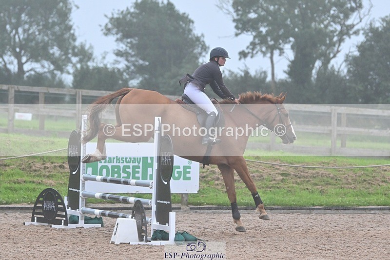 240813-193303-00955 - Classes 7 A&B 90cm