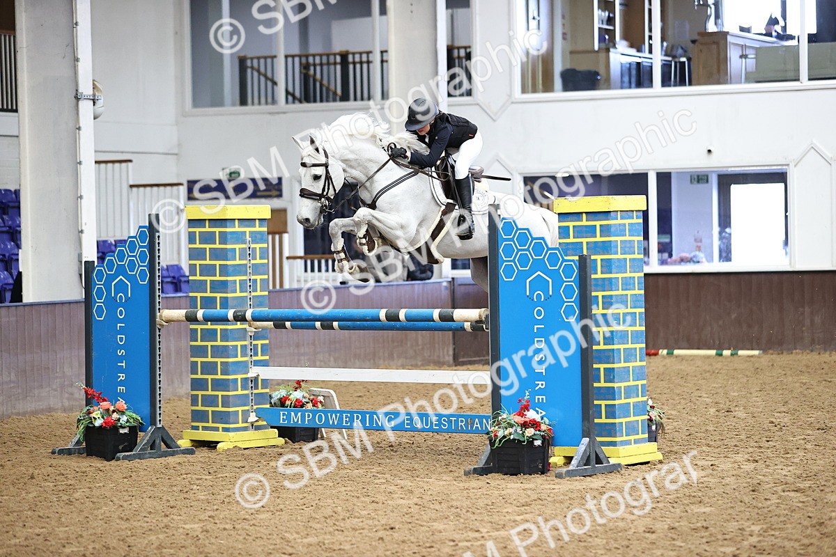 SBM_005928_Class 16 - Senior Newcomers - 110m - Cart - Allegra