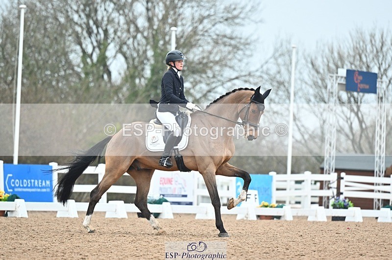 250214-134847-02007 - 217-Yasmin.Olsson-Sanderson-Top.Biats