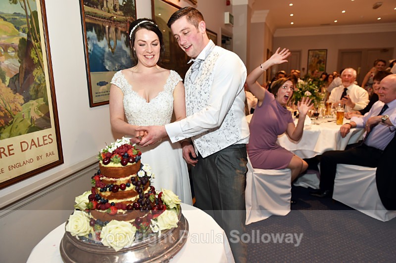 Devonshire Fell Burnsall - Wedding Portfolio