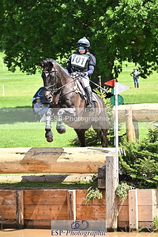 240525-124534-14210 - 101-MORELANDS_CASANOVA-Daisy_Bathe