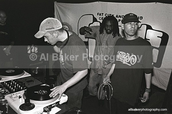 16 - Friends-&-Family @ the-roadhouse 28.06.03