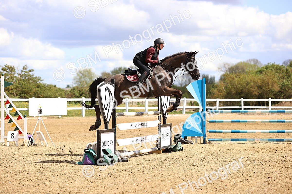 SBM_003918 - Class 17 - Senior Newcomers - 1.10m