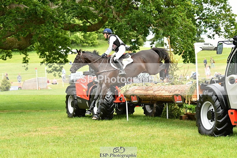 250525A-141615-16916 - D-461-Mia.Farley-INVICTUS
