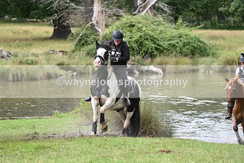WJ7_2362 - Time at Water 11:14 to 11:36