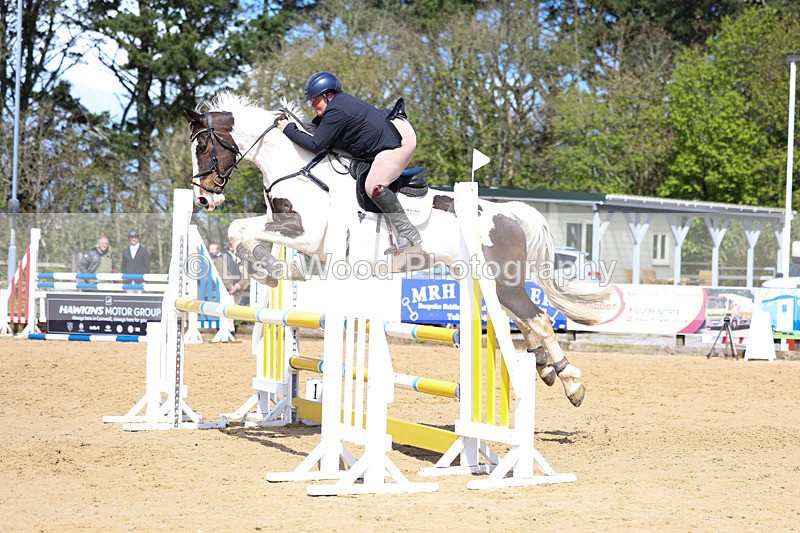 3E7A1350 - Class 6: Senior 1.05m