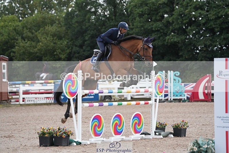 250720-090420-18057 - Cls16, 1 Star Silver Tour Accumulator