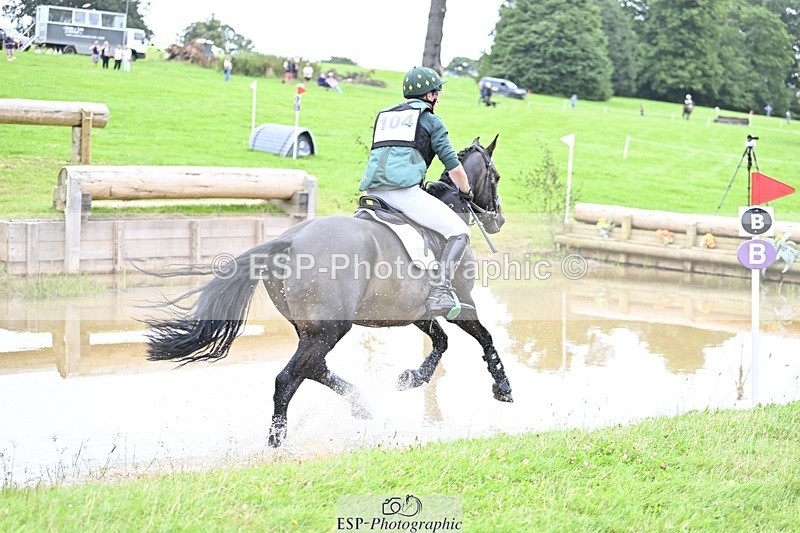 240803-114729-03761 - 104-Ollie_Martin-MIH_HUNTERS_BEAR