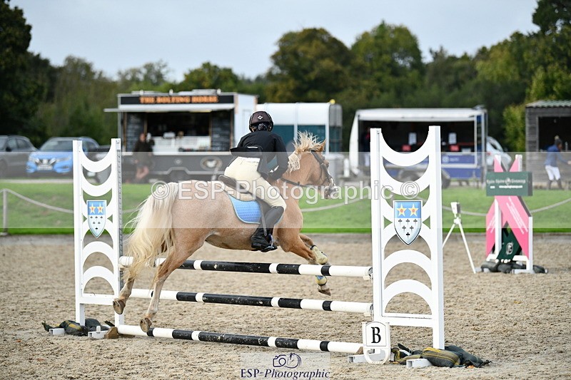 251004A-165806-02318 - Classes 10 & 11 80cm