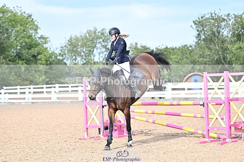 241004A-124116-02005 - Fri 09 95cm Amateur Quals
