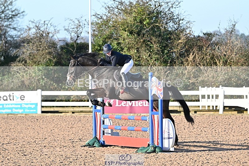 241113A-093603-00047 - Cls 01A&B Brit Nov & 90cm Open