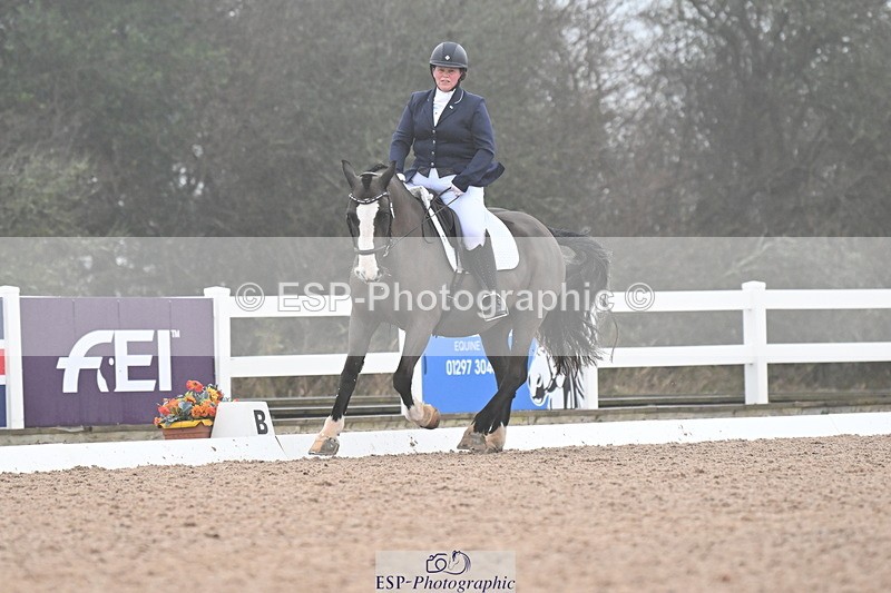 240217A-100725-00544 - 101-Chloe.Walton-La.Comtesse.Noire