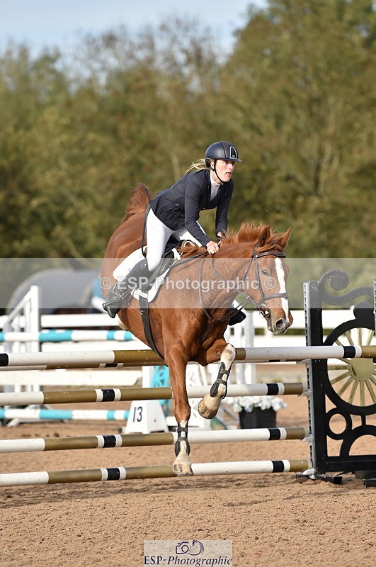 231015A-151104-08889 - Cls 26 1.05m Grand Prix