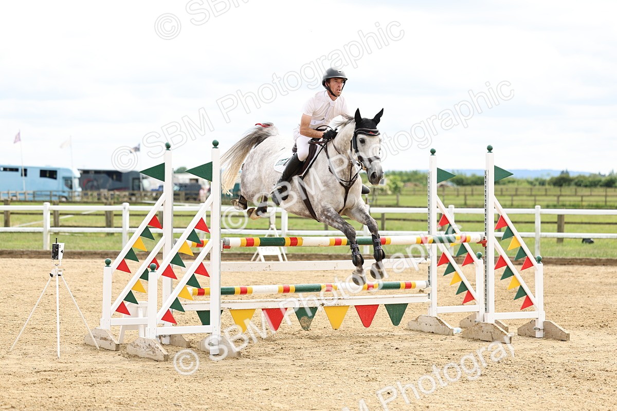 SBM_006109 - Class 19 - Senior Newcomers - 1.10m