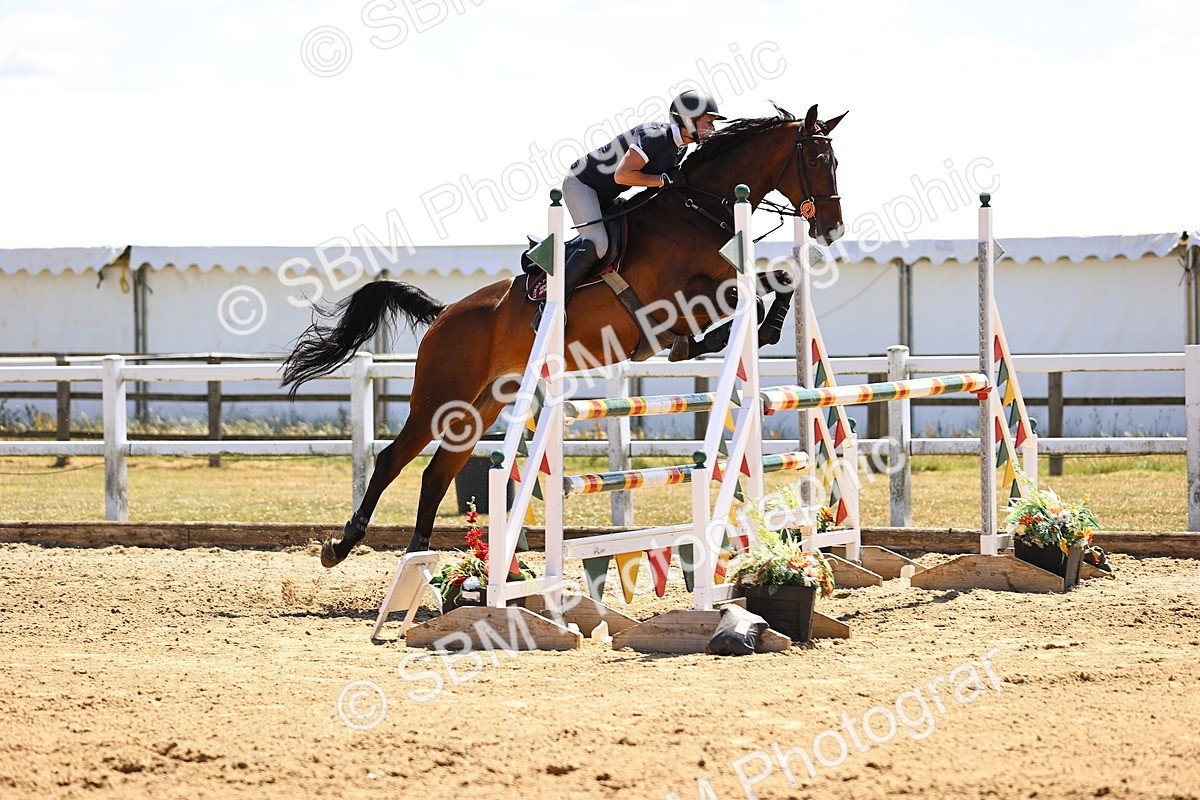 SBM_014772 - Class 15 - Senior Newcomers - 1.10m Open