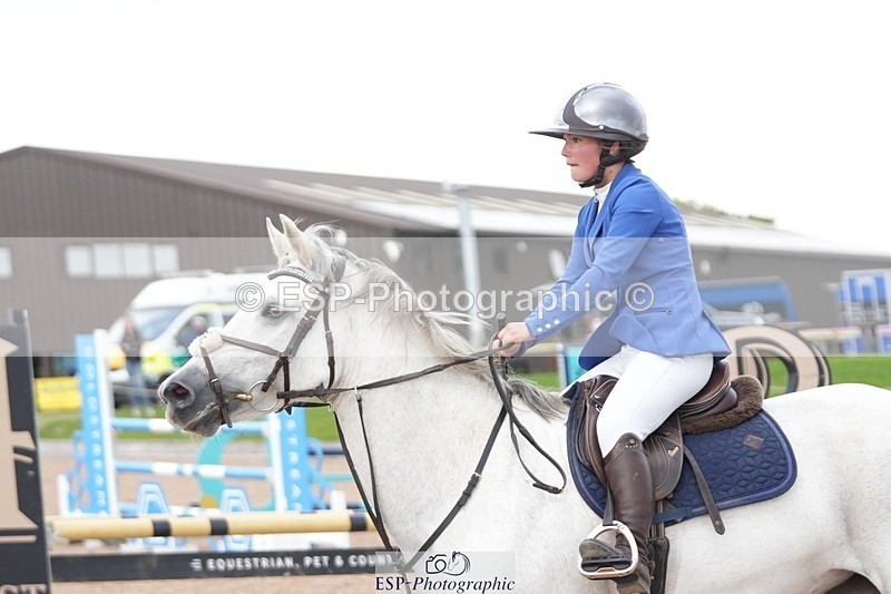 250921-123013-02936 - Cls 9 Pony Foxhunter and 1.10m