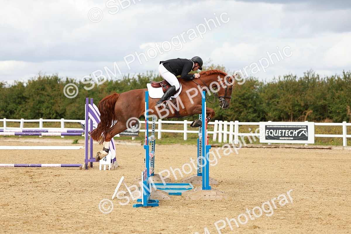 SBM_001387 - Class 4 - Senior Newcomers - 1.10m