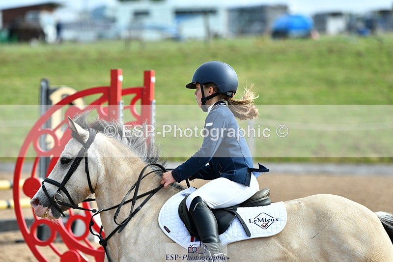 230624A-092109-00139 - Cls 36 Stepping Stones 128 & 138cm