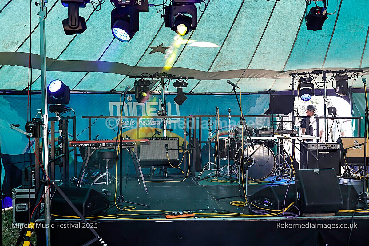 _MGL7068 - MINETY 2025