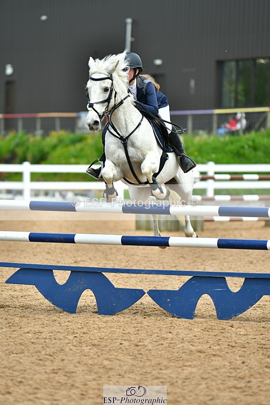 230514A-131542-02905 - Cls 25 Pony Foxhunter & 1.10m Open