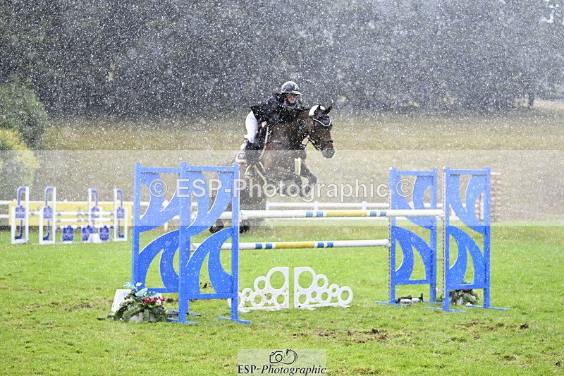 250831A-135855-10574 - Cls 37 Snr 1.35m Grand Prix