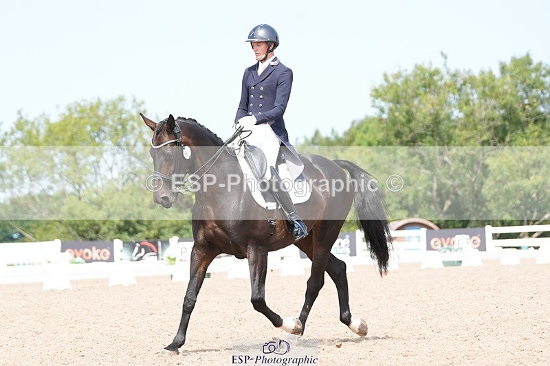 250815-124633-01073 - 016-Ben.JamesToto.light