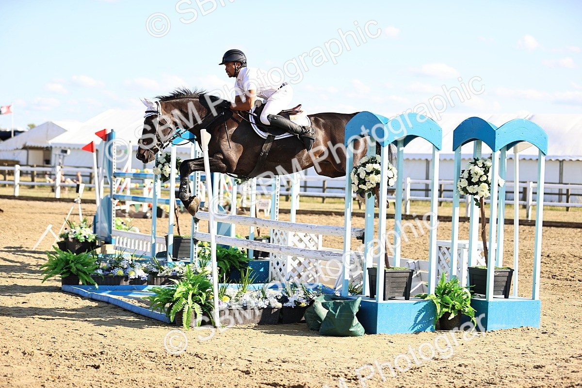 SBM_015904 - Class 18 - Senior 1.35m Open