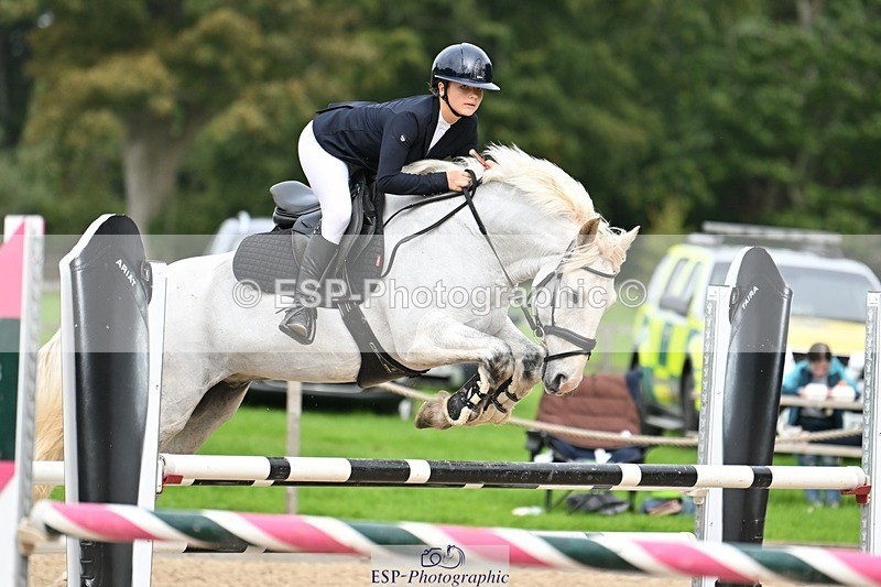 230930-122903-00487 - Cls 5 Pony Foxhunter & 1.10m Open