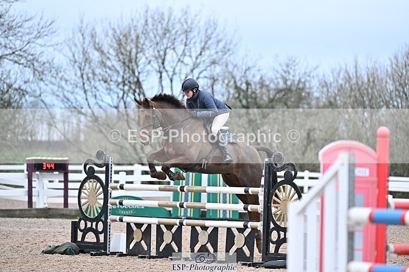 241127-140103-00734 - Cls 05A&B Snr Fox & 1.20m Open