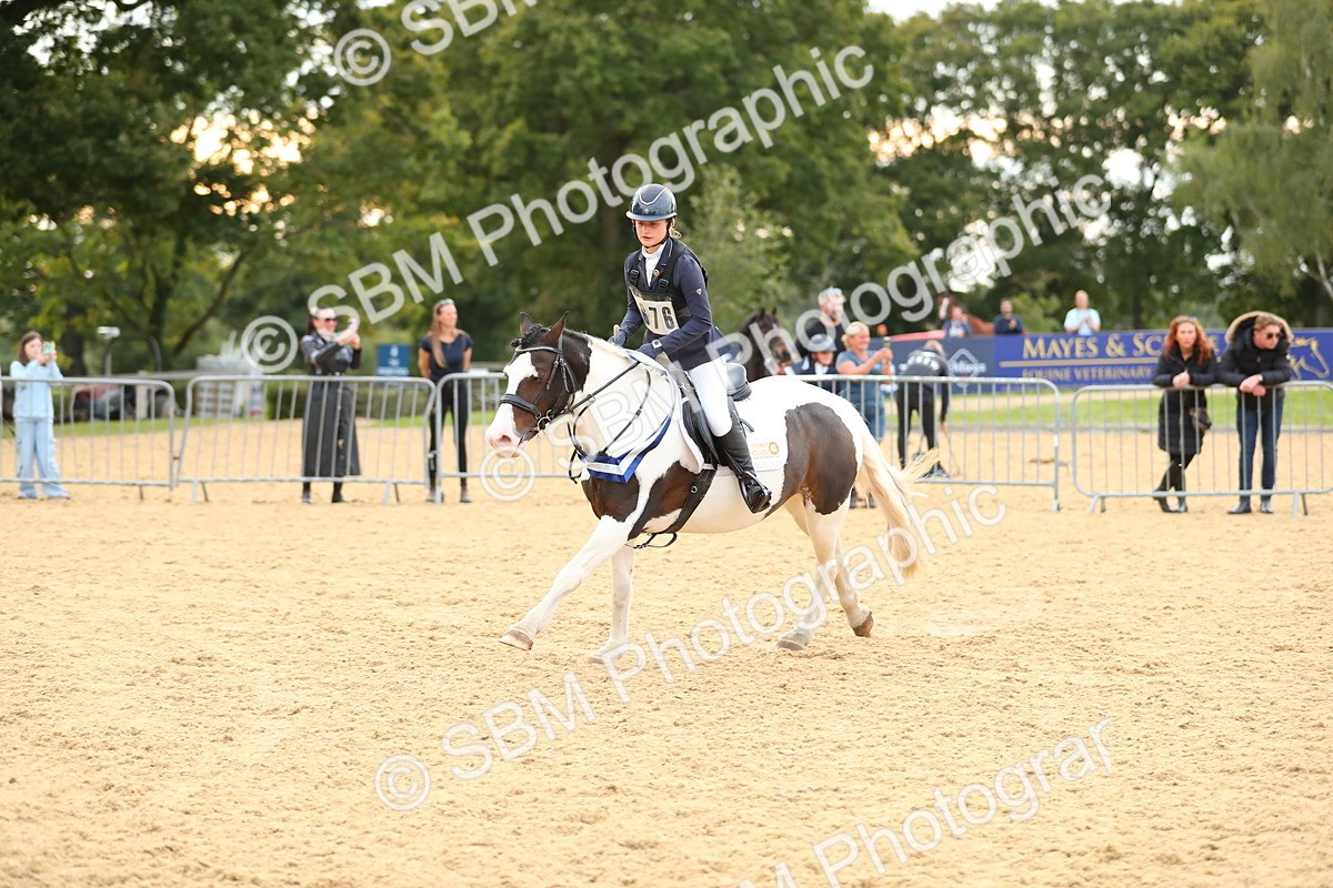 SBM_76195 - J19 - Junior 90cm Supreme Championship