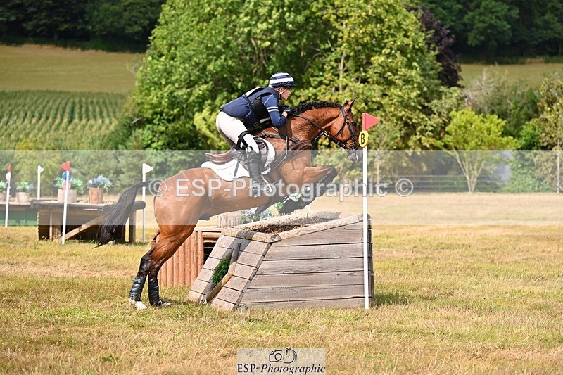 250803A-152006-15975 - P-714-Skye.Pleydell-Bouverie-SUPER.VISION