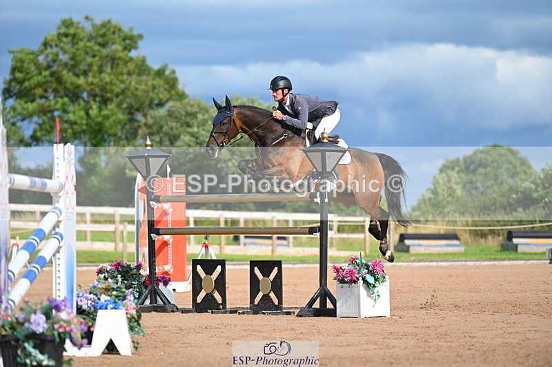 230721A-171254-08033 - Cls 10, 2 Star Big 1.45m Break to End
