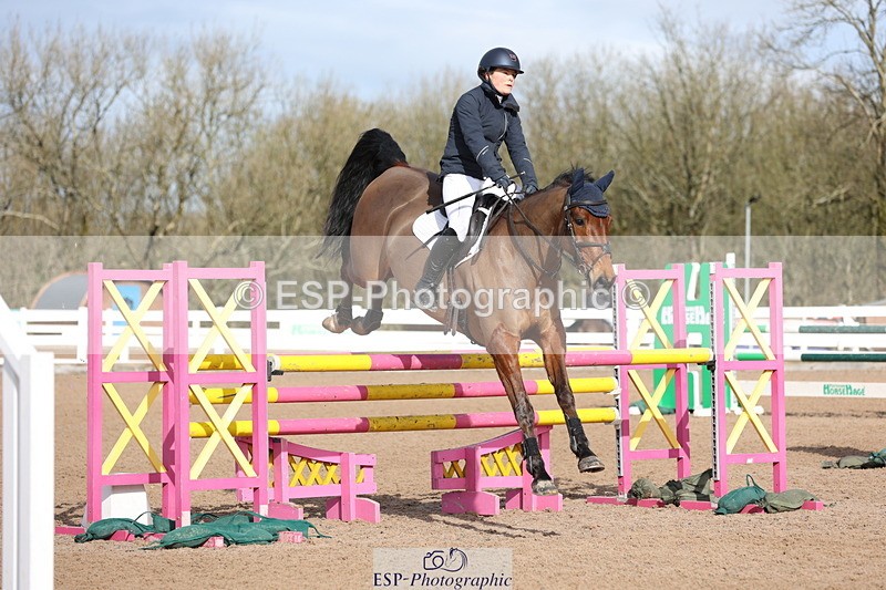 240223A-112944-00875 - Cls 4 Snr 1.05m Open