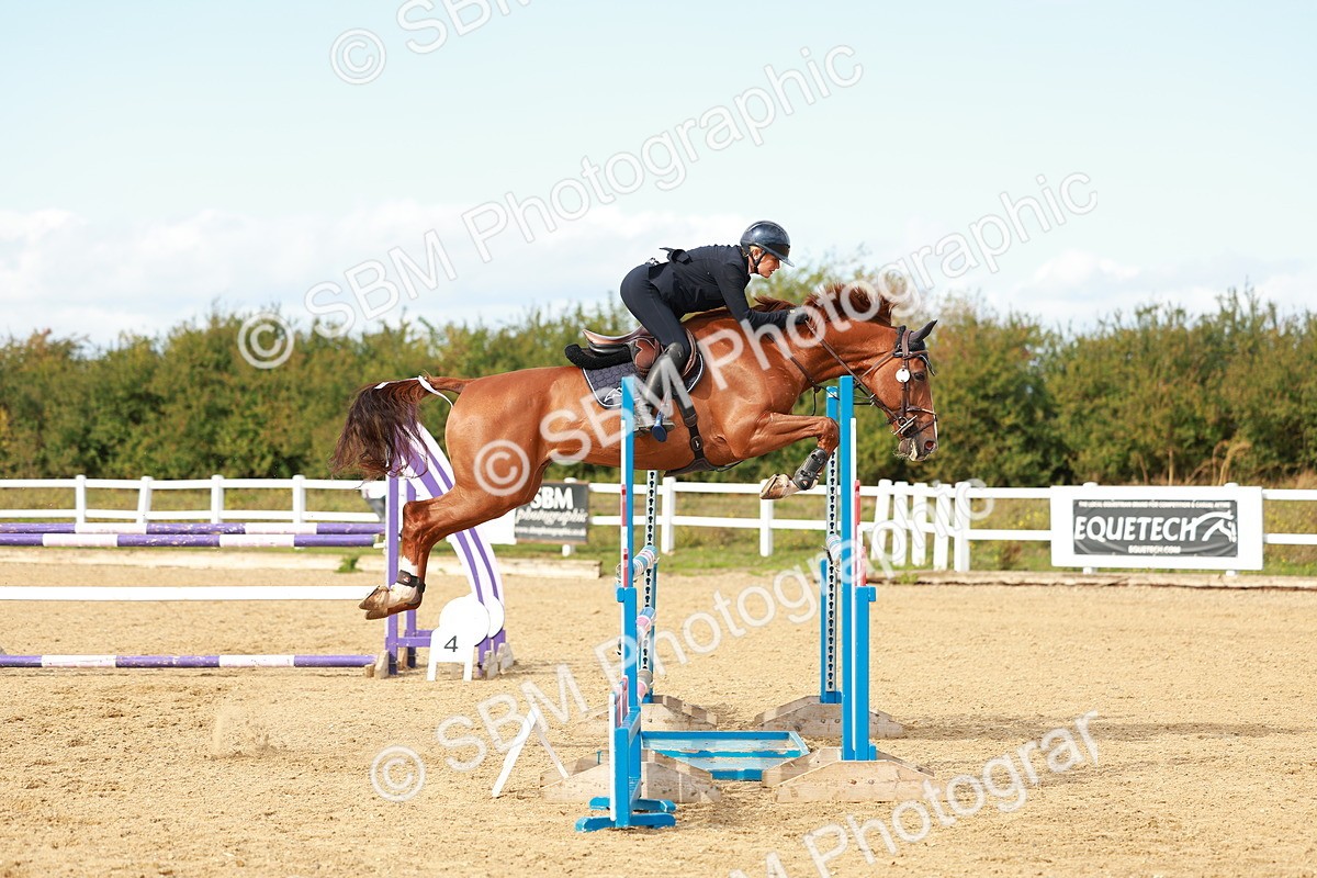 SBM_001836 - Class 4 - Senior Newcomers - 1.10m