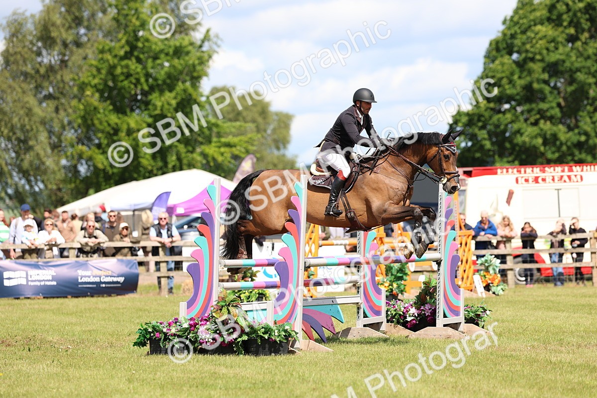 SBM_13817 - Class 206 - Senior Newcomers - 1.10m Open