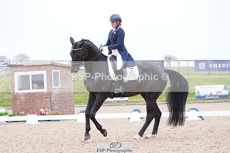 250403-161118-03255 - 003-Abbie.Newbury-Seagry.Firstamour