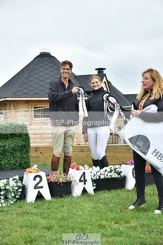 240831A-142922-03973 - 90 Presentations