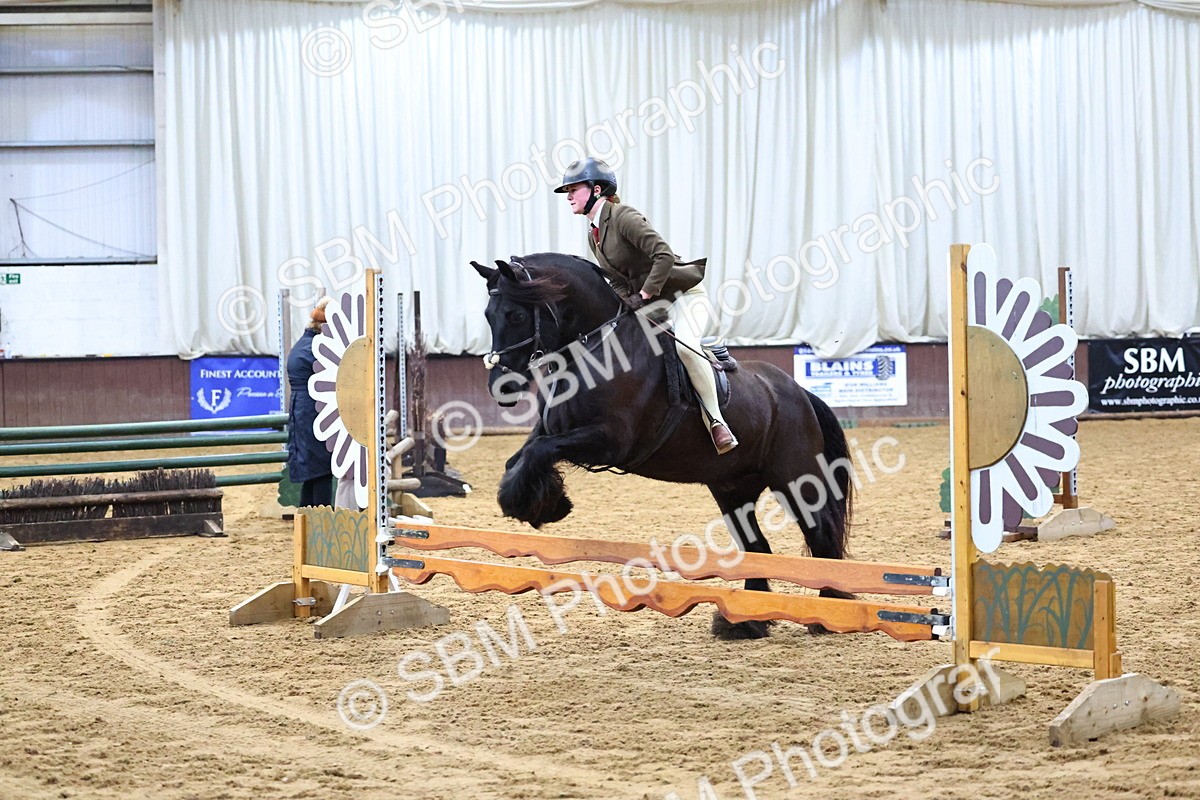 SBM_003029 - Class 35 - 60cm Training Stakes