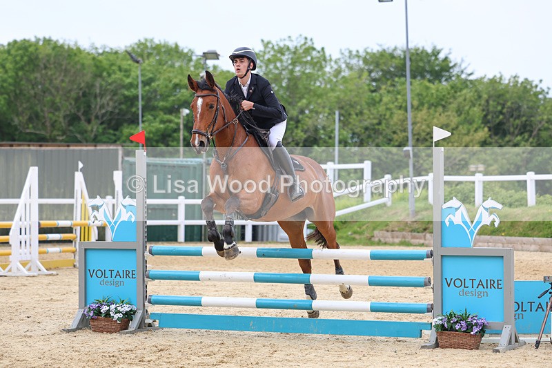 3E7A8495 - Class 4: Senior British Novice/90cm open