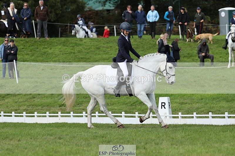 251024A-133826-12622 - H-652-Amelie.Perceval