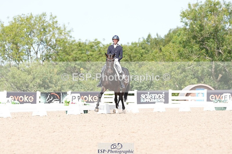 250815-124530-01063 - 016-Ben.JamesToto.light