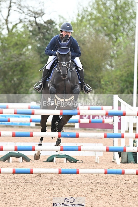 240406A-153059-04148 - Cls 17 National 1.30m Open